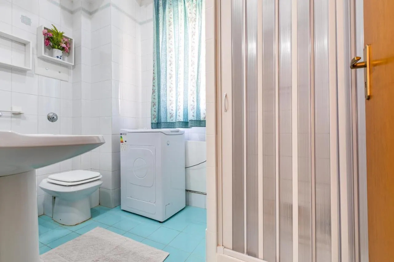 Villa Malfitano & Stazione Lolli Cozy Apartment Palermo 0*,  Italy